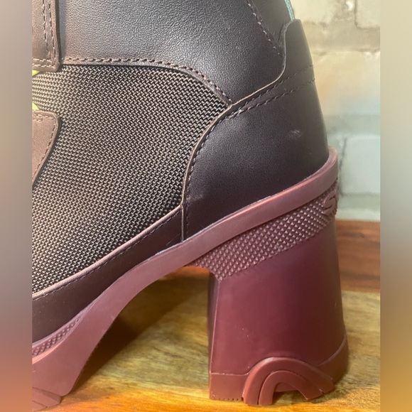 Sorel Brex Heel Lace Boot, Waterproof, Rainboot, Berry, Sz. 5.5 - Picture 10 of 16